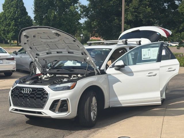 Used 2023 Audi Q5 2.0T Premium w/ Convenience Package AWD/4WD image 10