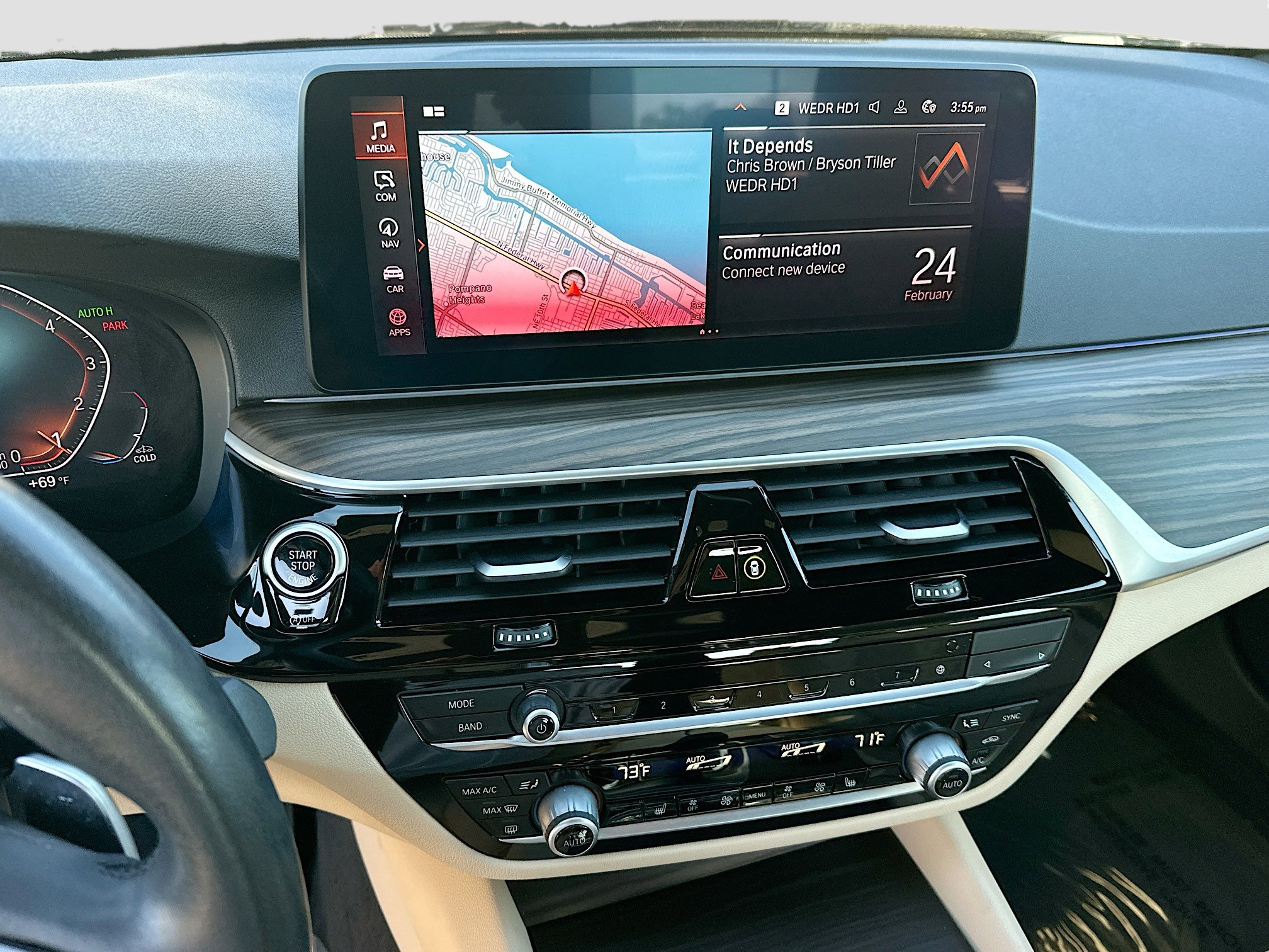 Used 2022 BMW 530i w/ Convenience Package image 13