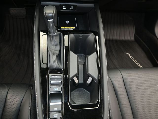 Used 2024 Honda Accord Touring image 10