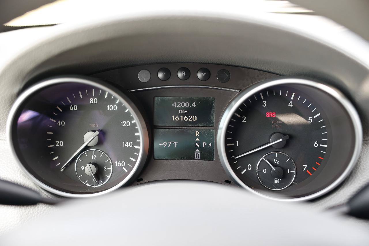 Used 2009 Mercedes-Benz GL 450 4MATIC image 31