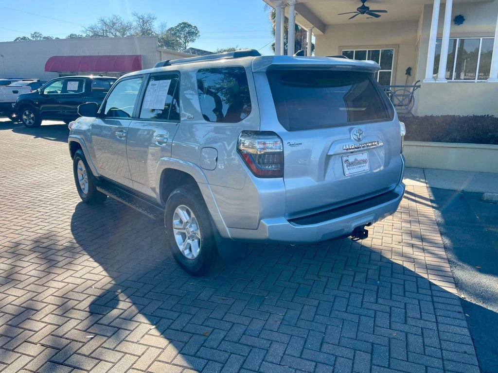 Used 2024 Toyota 4Runner SR5 image 3