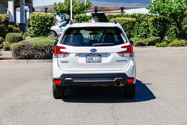 Used 2023 Subaru Forester Premium AWD/4WD image 4