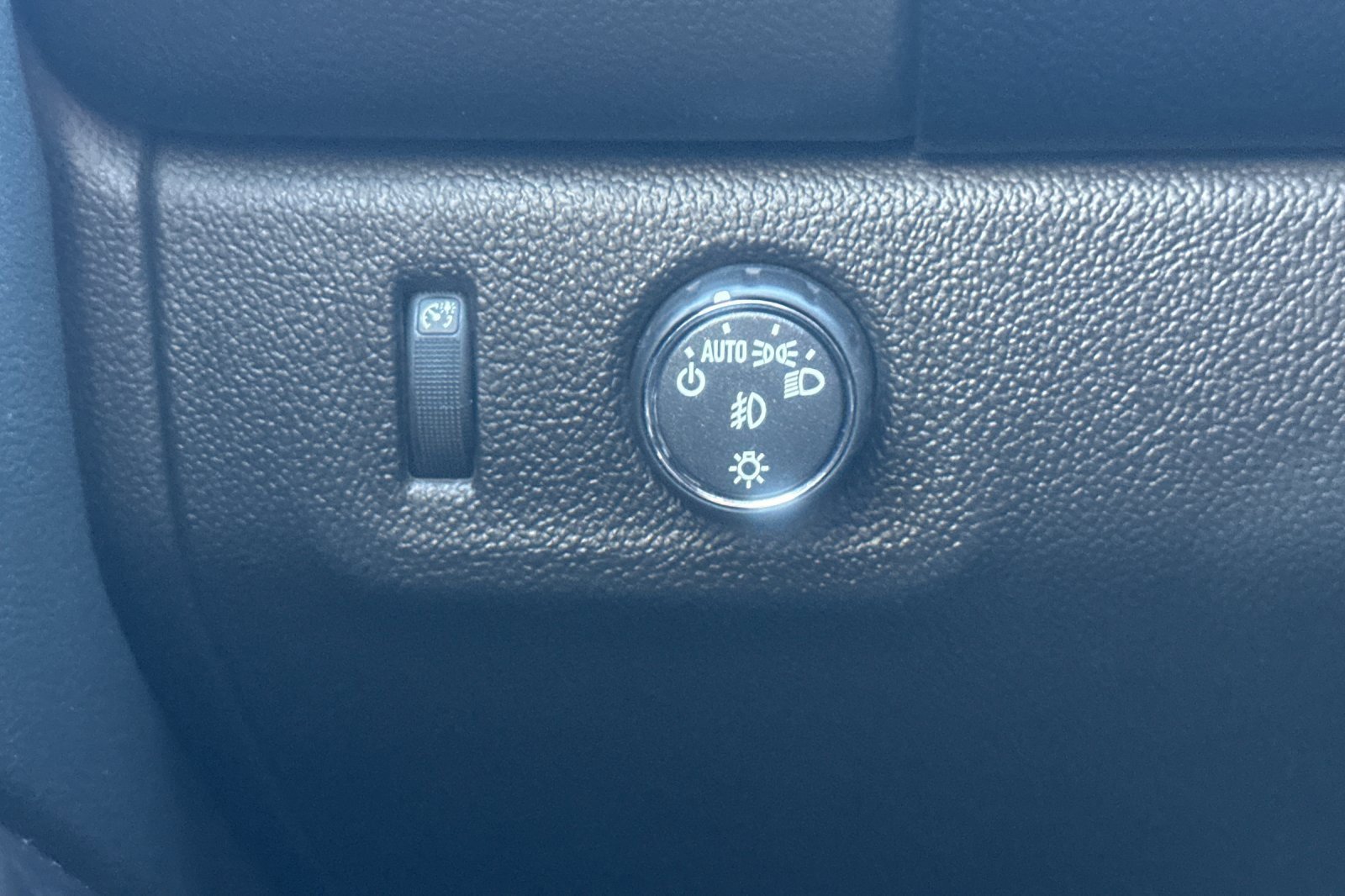 Used 2022 GMC Canyon Elevation w/ Trailering Package image 34