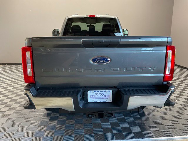 New 2026 Ford F350 XLT w/ FX4 Off-Road Package AWD/4WD image 11