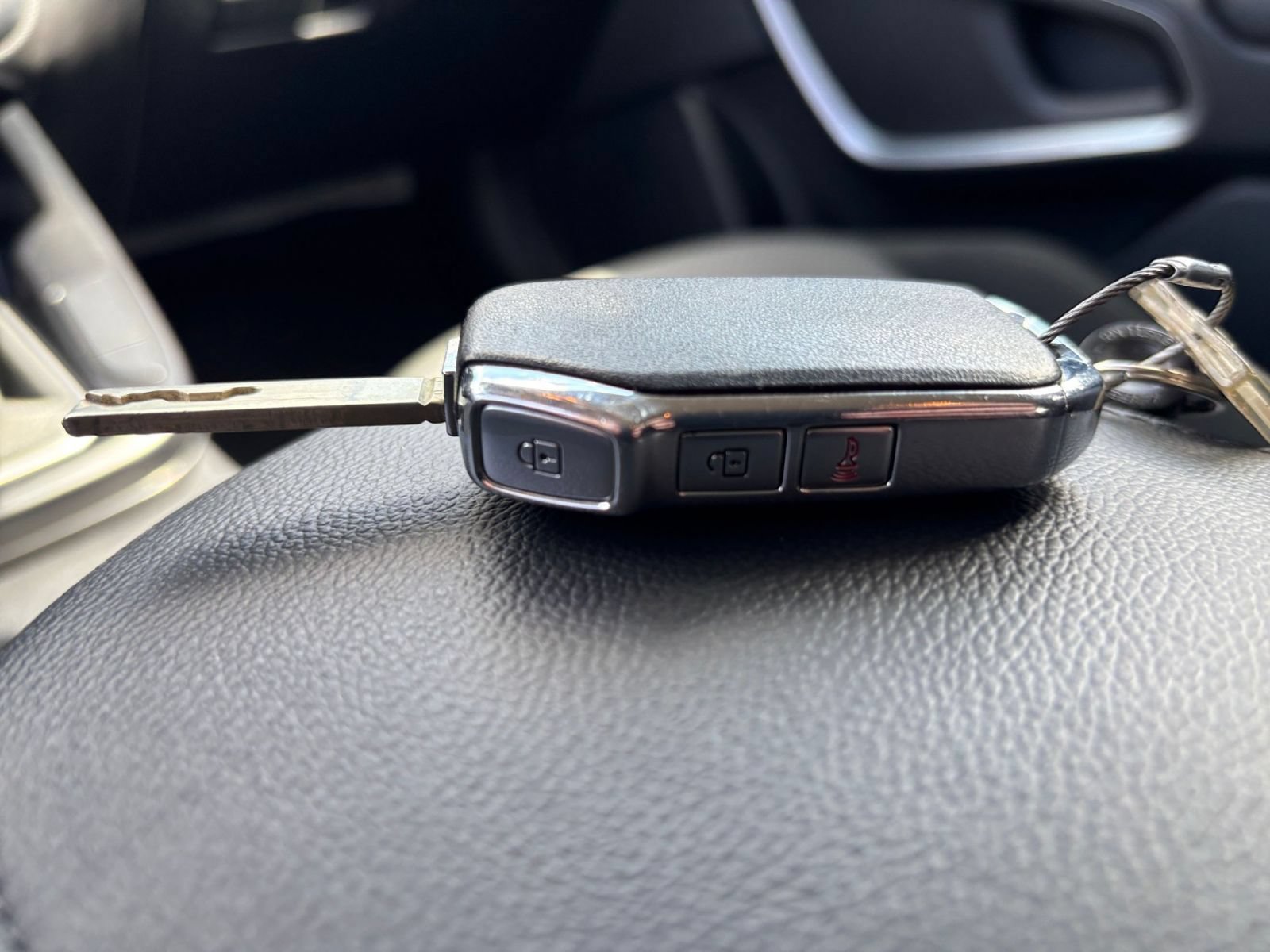 Used 2025 Kia Soul LX w/ LX Technology Package FWD image 20
