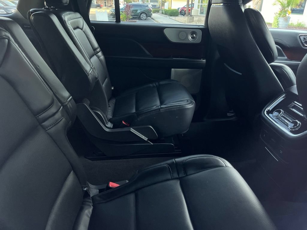 Used 2021 Lincoln Navigator Reserve w/ Luxury Package AWD/4WD image 10