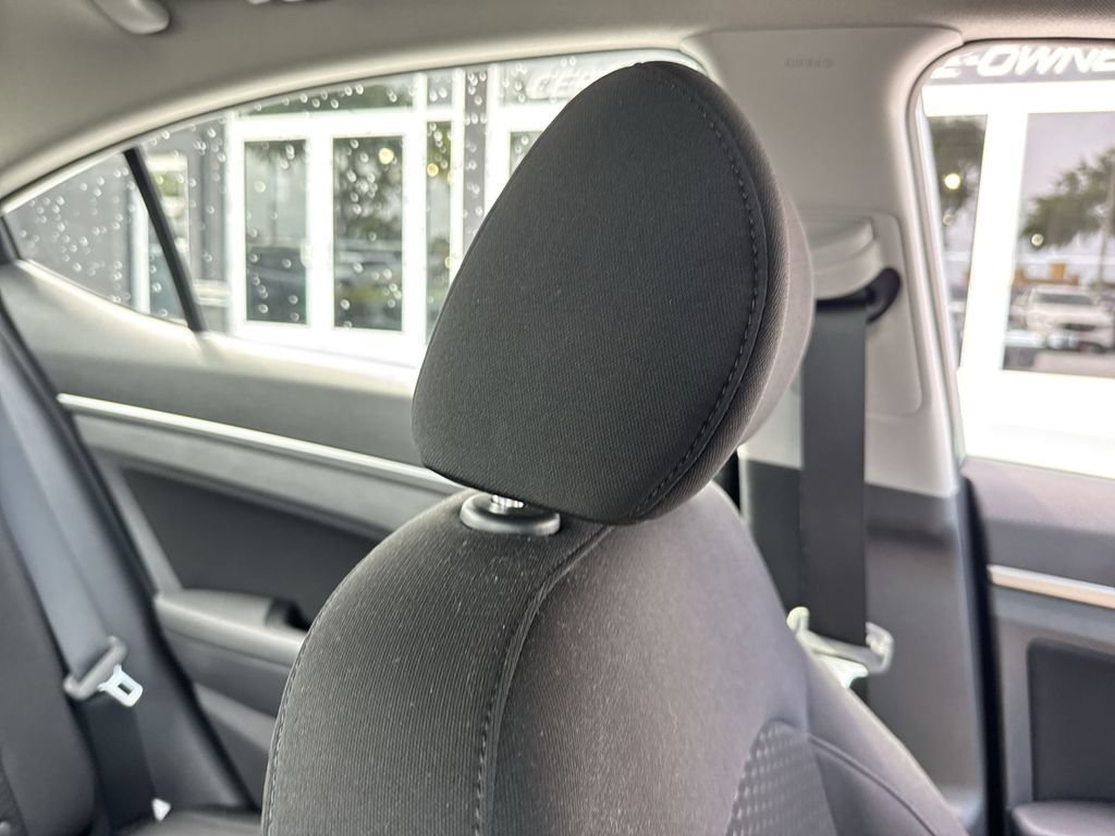 Used 2020 Hyundai Elantra Value Edition w/ Winter Weather Package FWD image 20