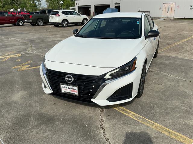 Used 2025 Nissan Altima 2.5 SV FWD image 5