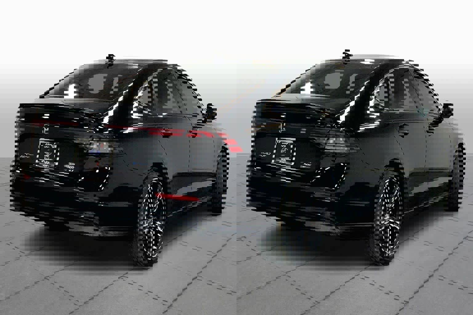 Used 2024 Honda Accord Sport image 12