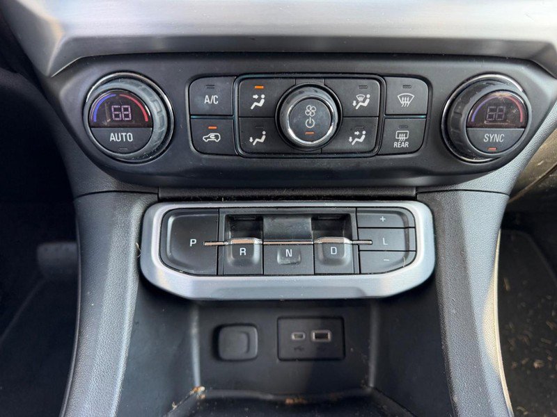 Used 2020 GMC Acadia SLE FWD image 16