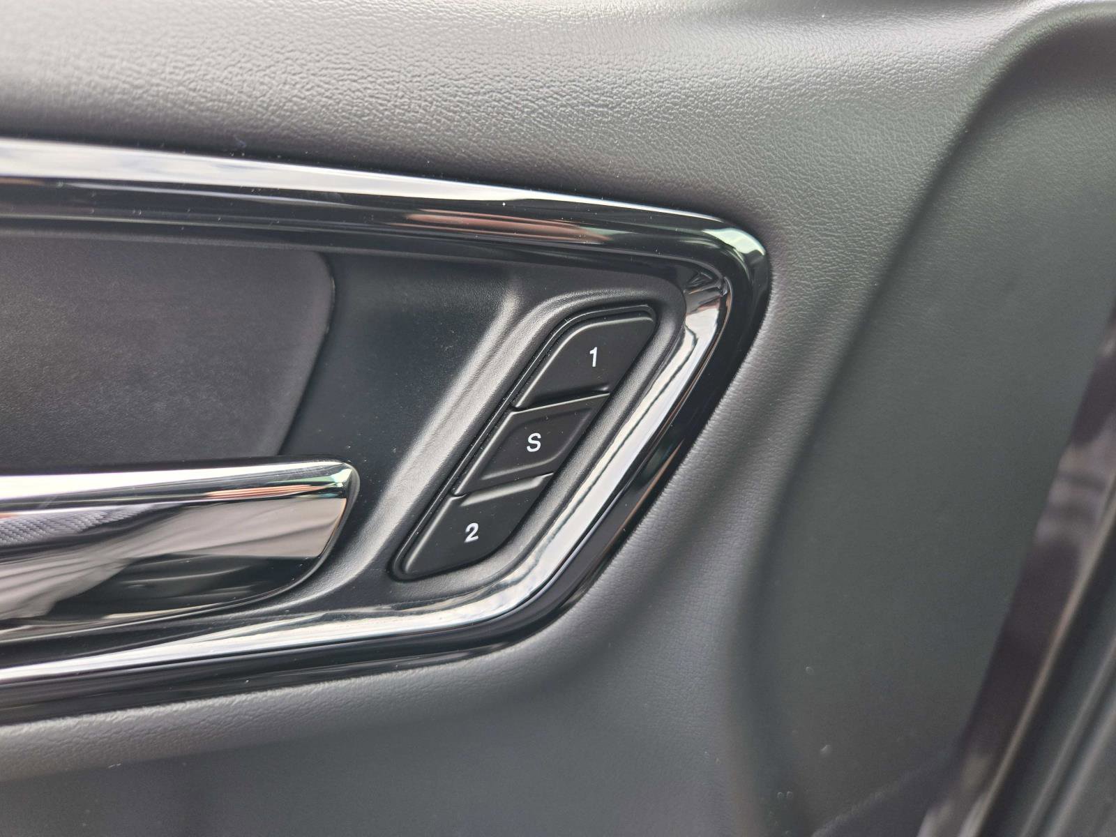 Used 2024 Dodge Durango GT image 41