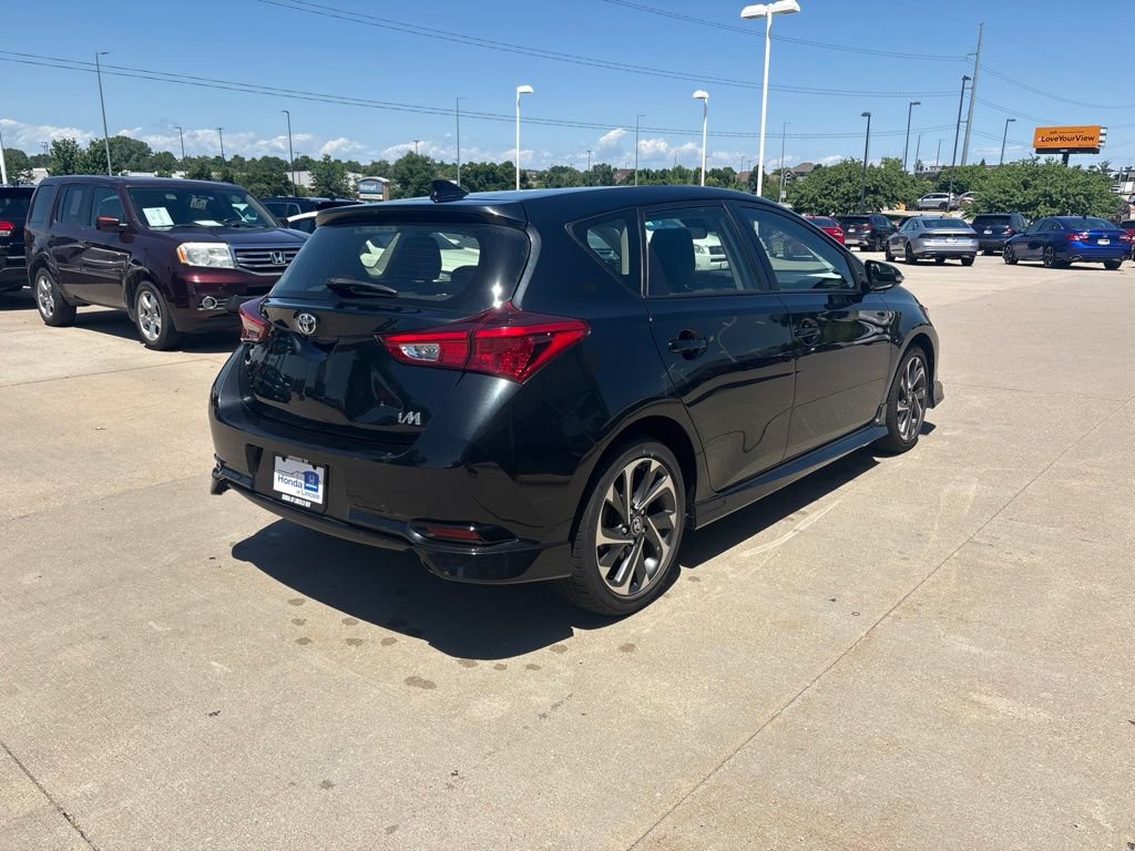 Used 2017 Toyota Corolla iM w/ Carpet Mat Package FWD image 5