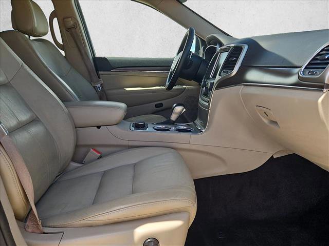 Used 2016 Jeep Grand Cherokee Limited AWD/4WD image 22