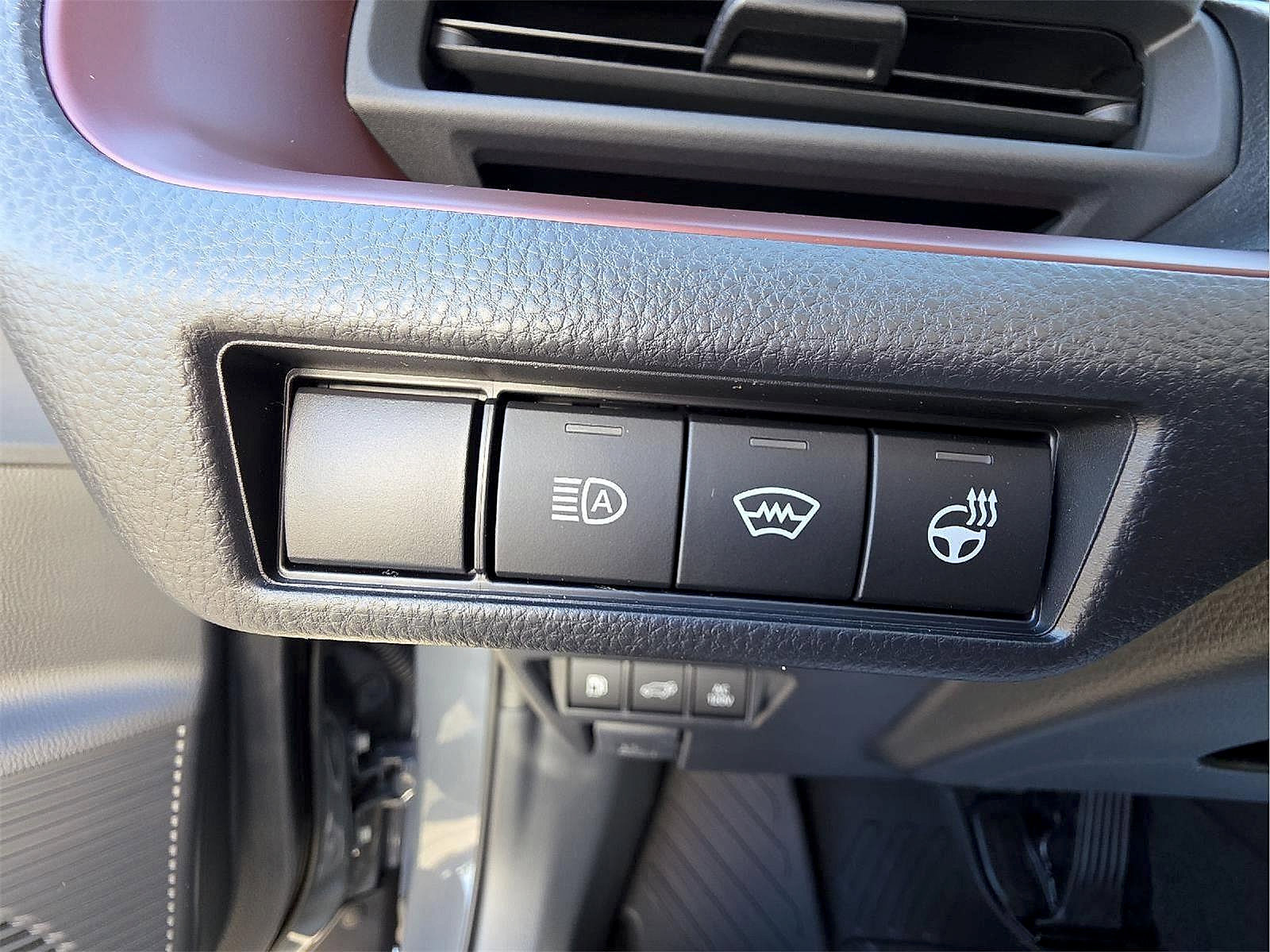 New 2026 Toyota Prius Plug-In Hybrid FWD image 17