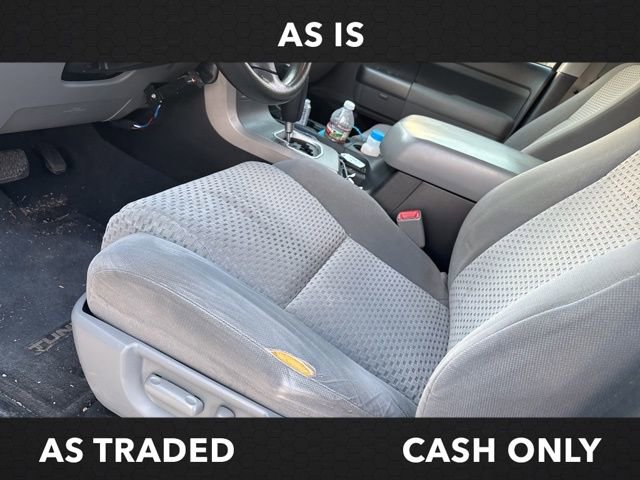 Used 2013 Toyota Tundra 4x4 CrewMax w/ SR5 Pkg image 27