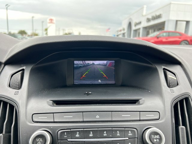Used 2015 Ford Focus SE FWD image 36