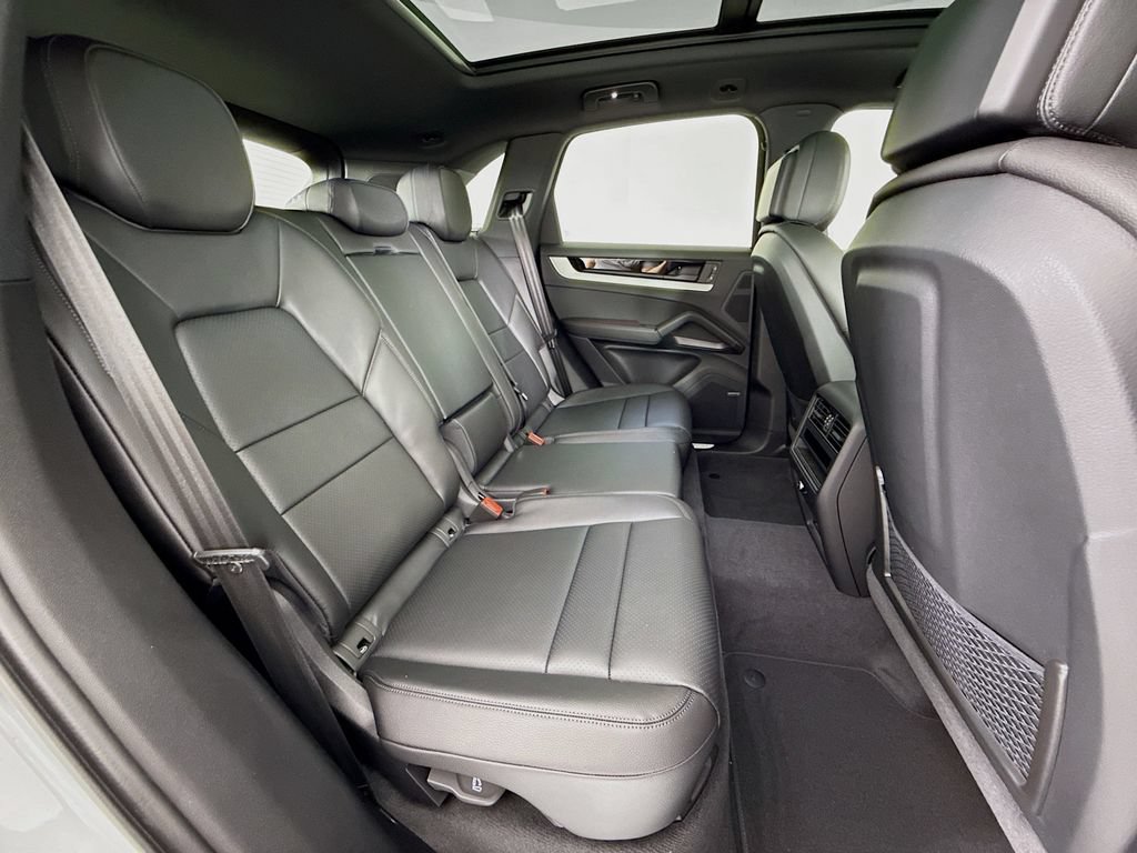 New 2026 Porsche Cayenne AWD/4WD image 29
