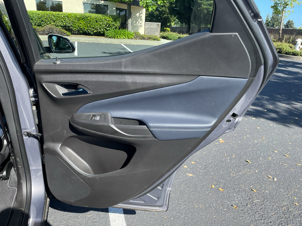 Used 2023 Chevrolet Bolt EUV LT w/ Convenience Package FWD image 44