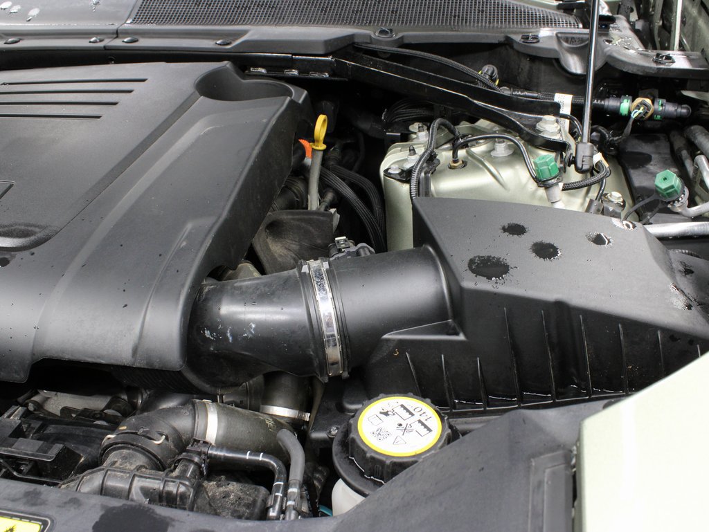 Used 2020 Land Rover Defender 110 S AWD/4WD image 33