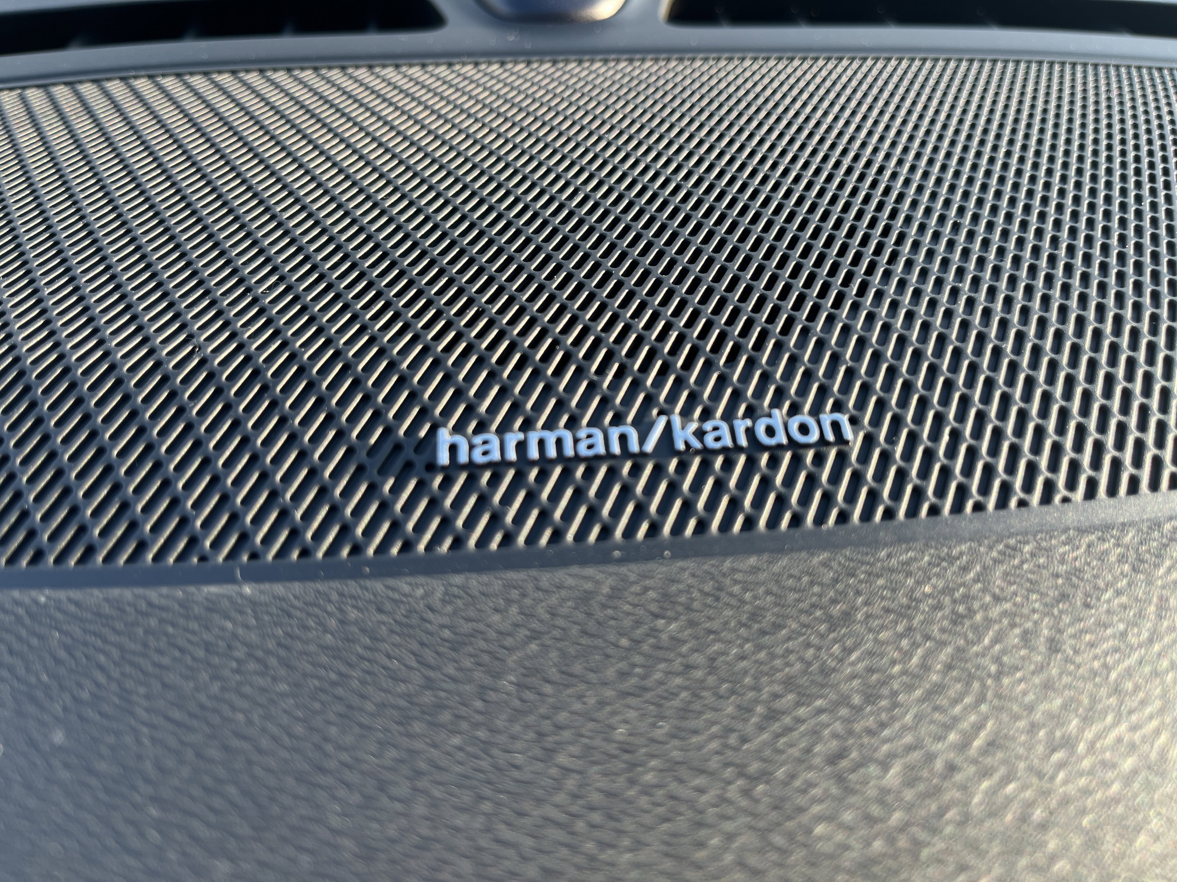 New 2026 Volvo XC40 B5 Ultra w/ Protection Package Premier image 15