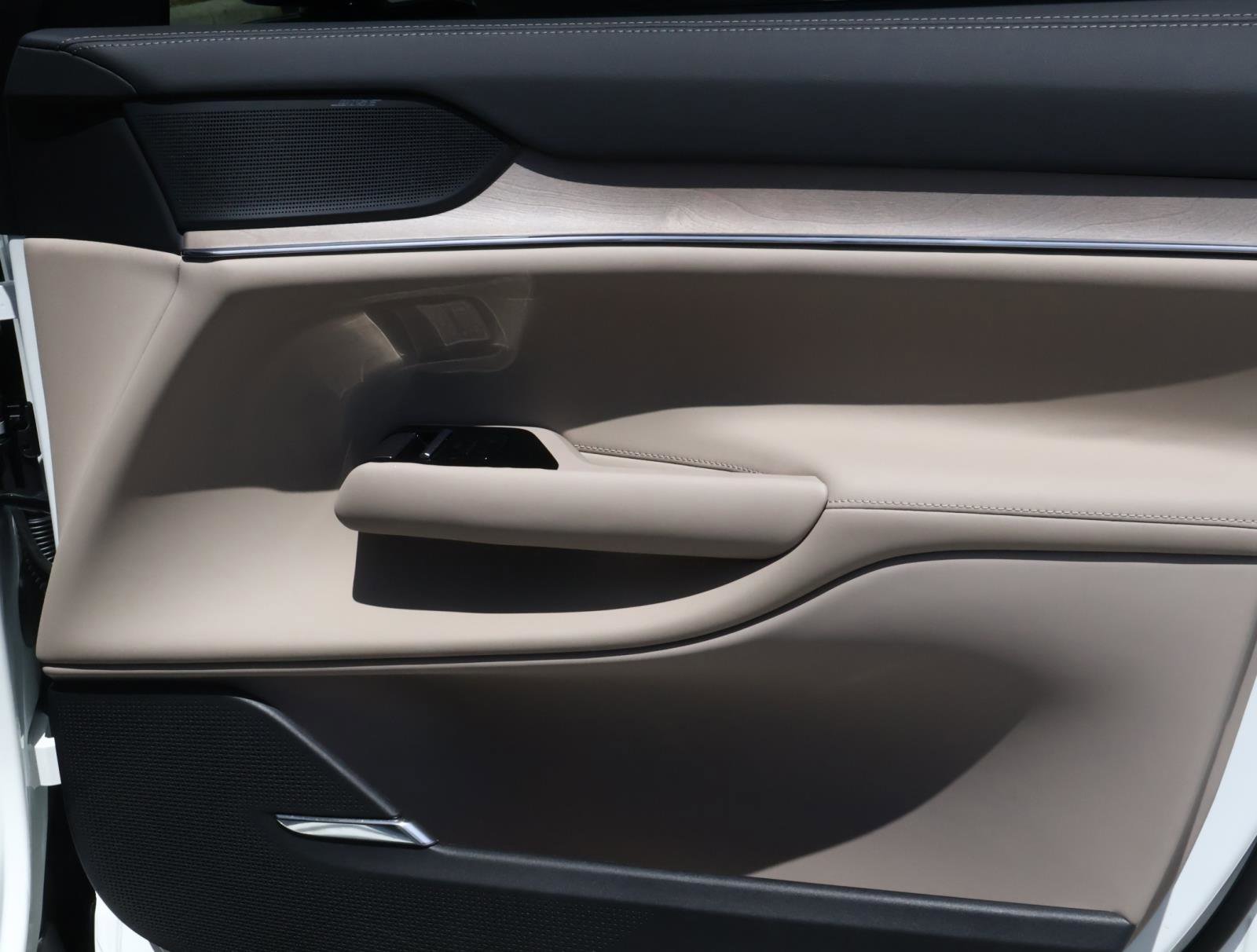 Used 2025 Volvo EX90 Ultra image 17