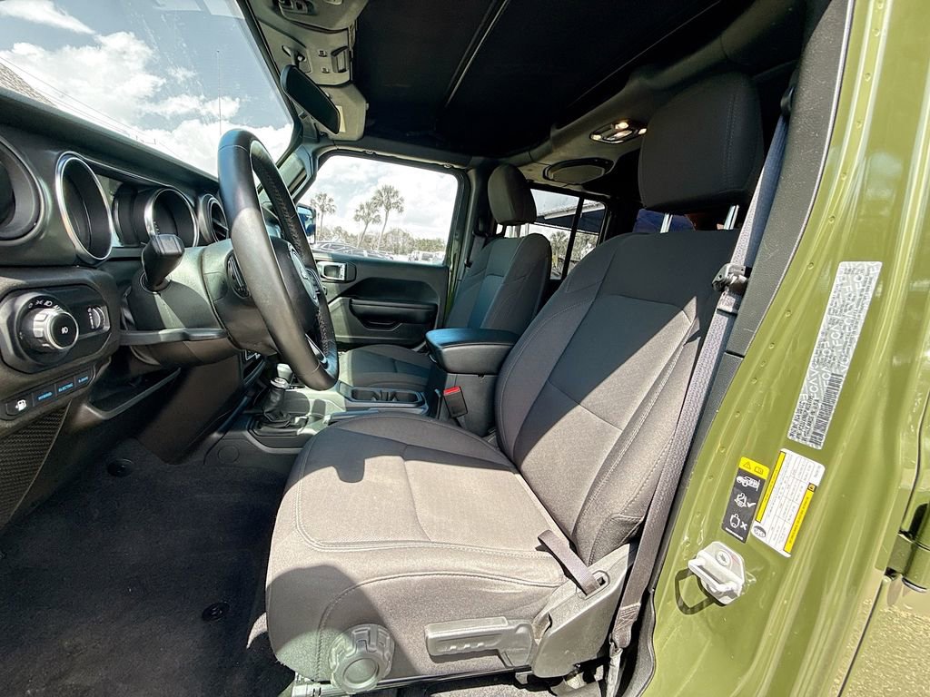 Used 2023 Jeep Wrangler Unlimited w/ Cold Weather Group image 23