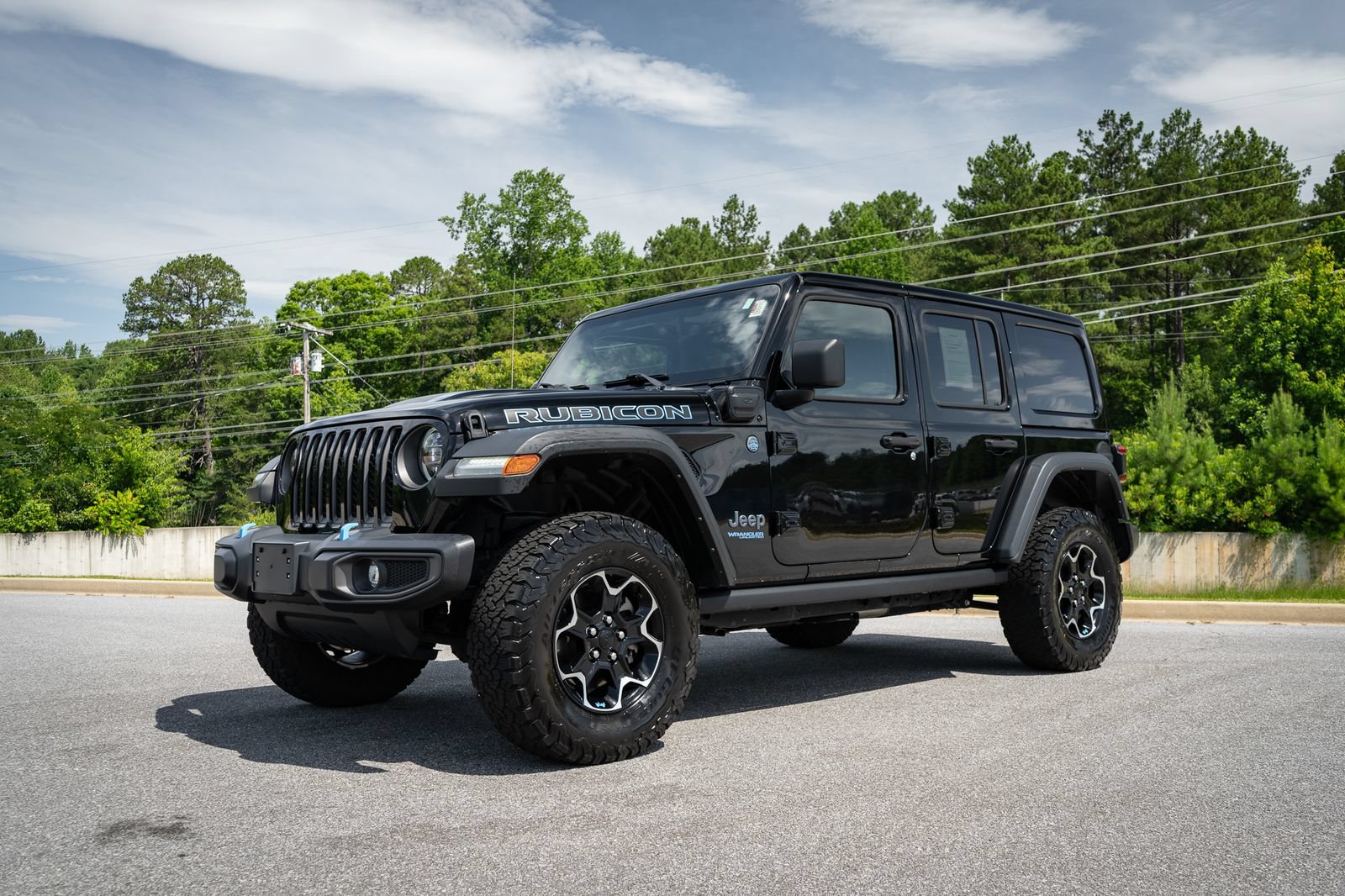 Used 2021 Jeep Wrangler Unlimited Rubicon 4xe w/ Cold Weather Group AWD/4WD image 3