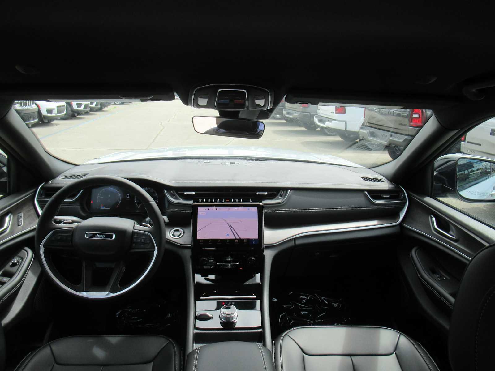 New 2025 Jeep Grand Cherokee L Limited w/ Trailer Tow Package image 44