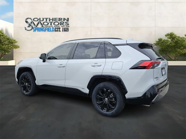 Used 2023 Toyota RAV4 SE AWD/4WD image 3