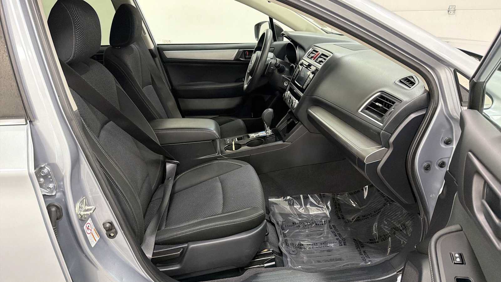 Used 2019 Subaru Outback 2.5i AWD/4WD image 28