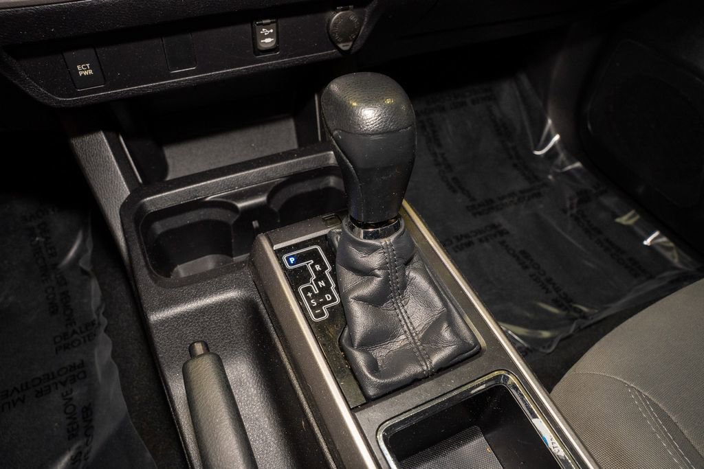 Used 2016 Toyota Tacoma SR5 image 14