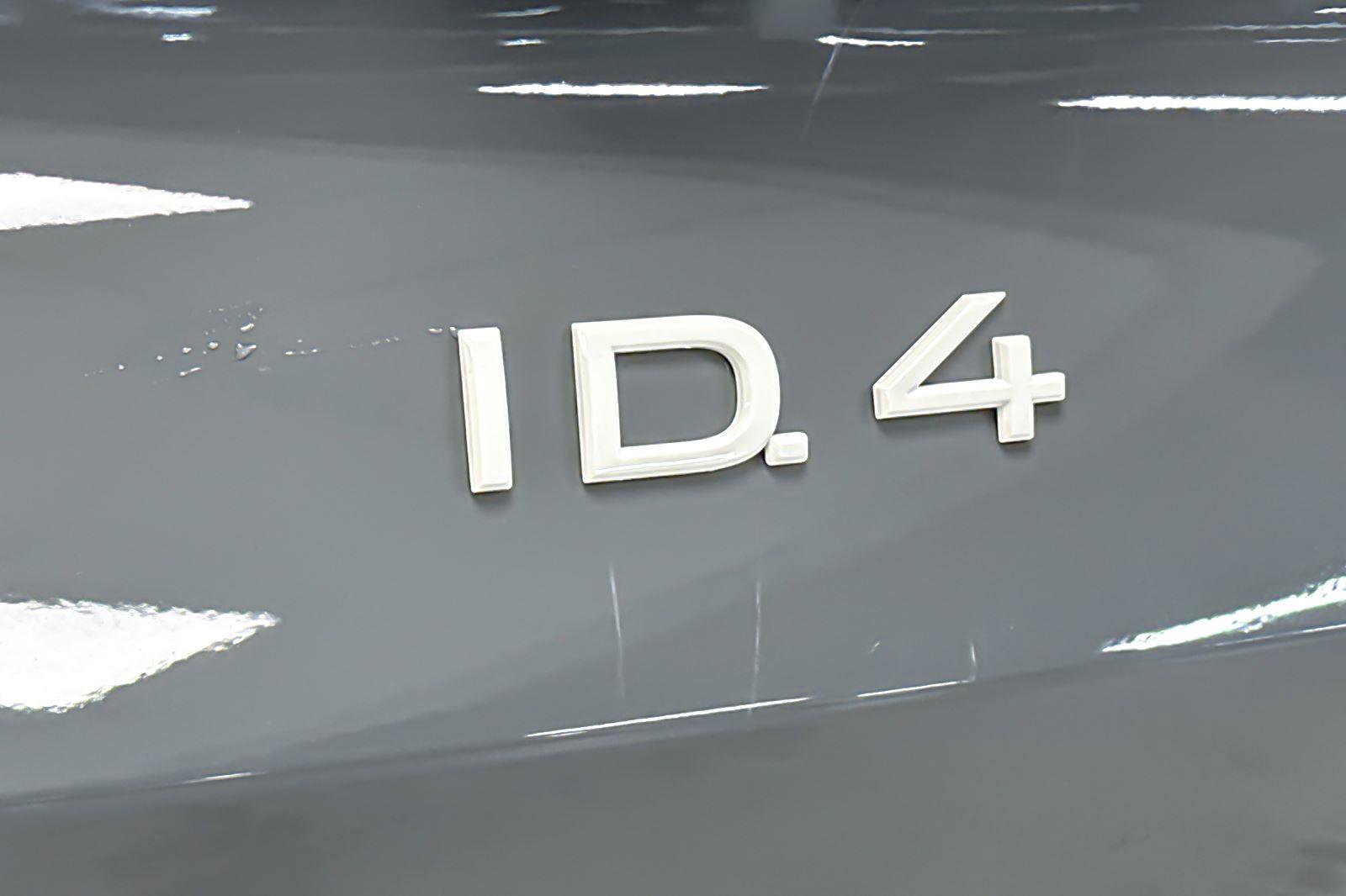 New 2025 Volkswagen ID.4 Pro image 26