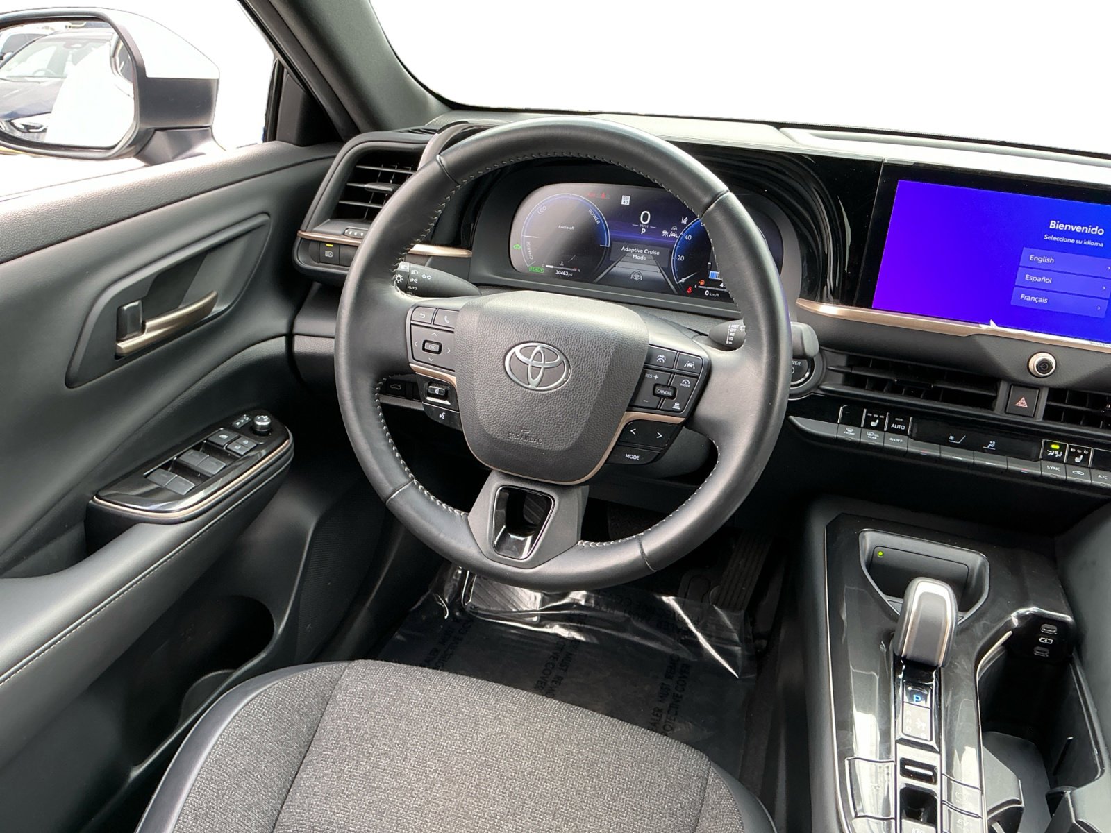 Used 2024 Toyota Crown XLE image 11