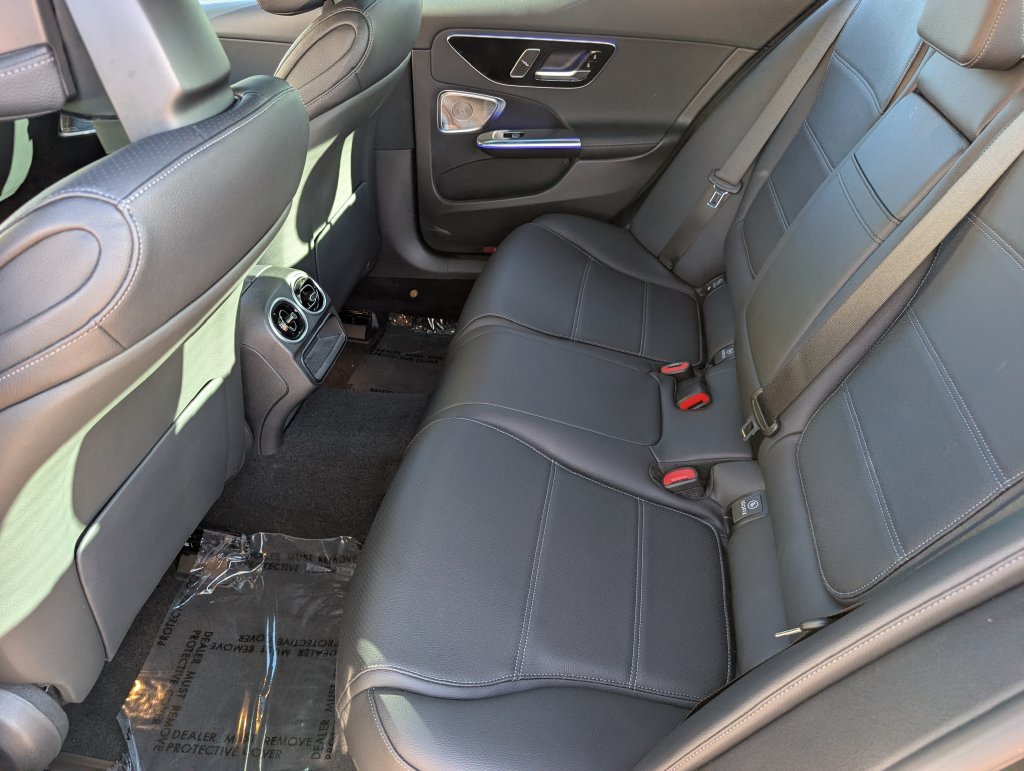 Used 2022 Mercedes-Benz C 300 4MATIC Sedan image 30