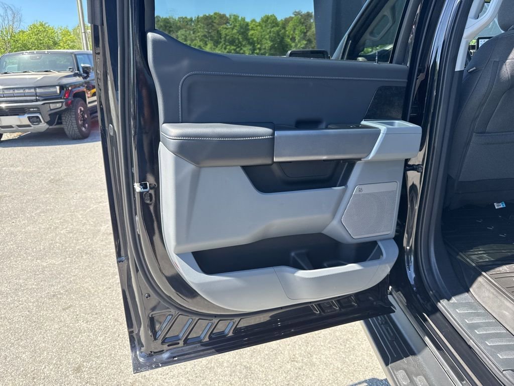 Used 2024 Ford F150 Lightning Flash AWD/4WD image 27