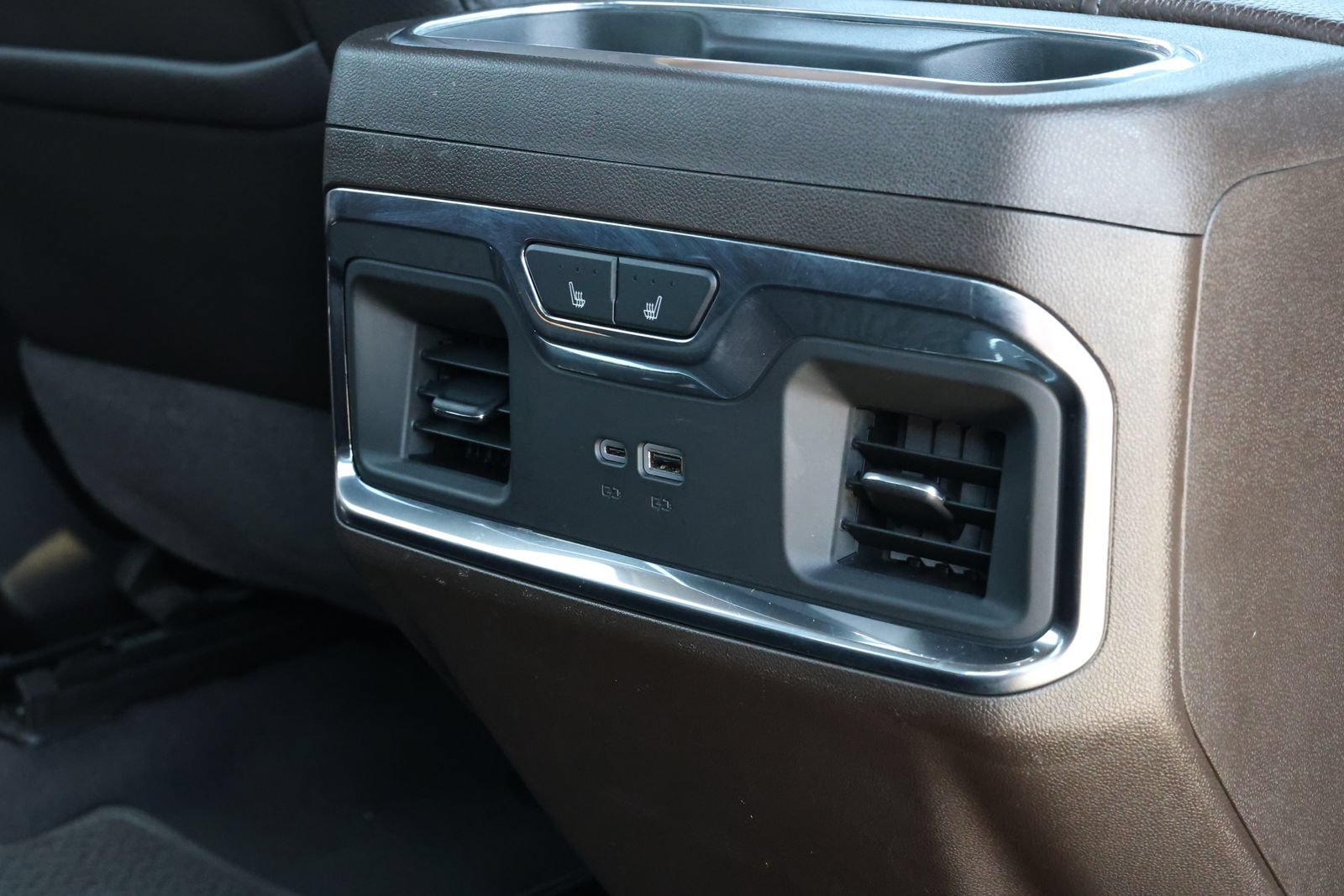 Used 2024 GMC Sierra 1500 Denali RWD image 35