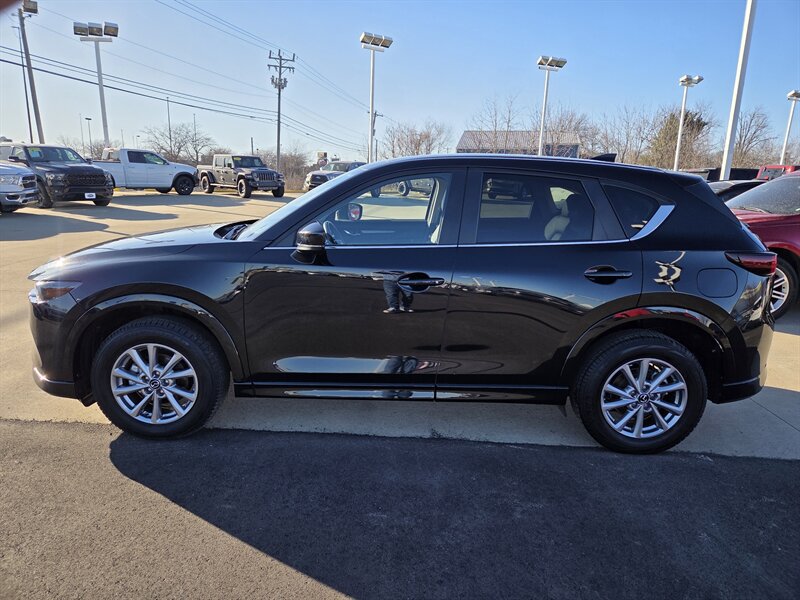 Used 2024 MAZDA CX-5 AWD 2.5 S w/ Select Package image 6
