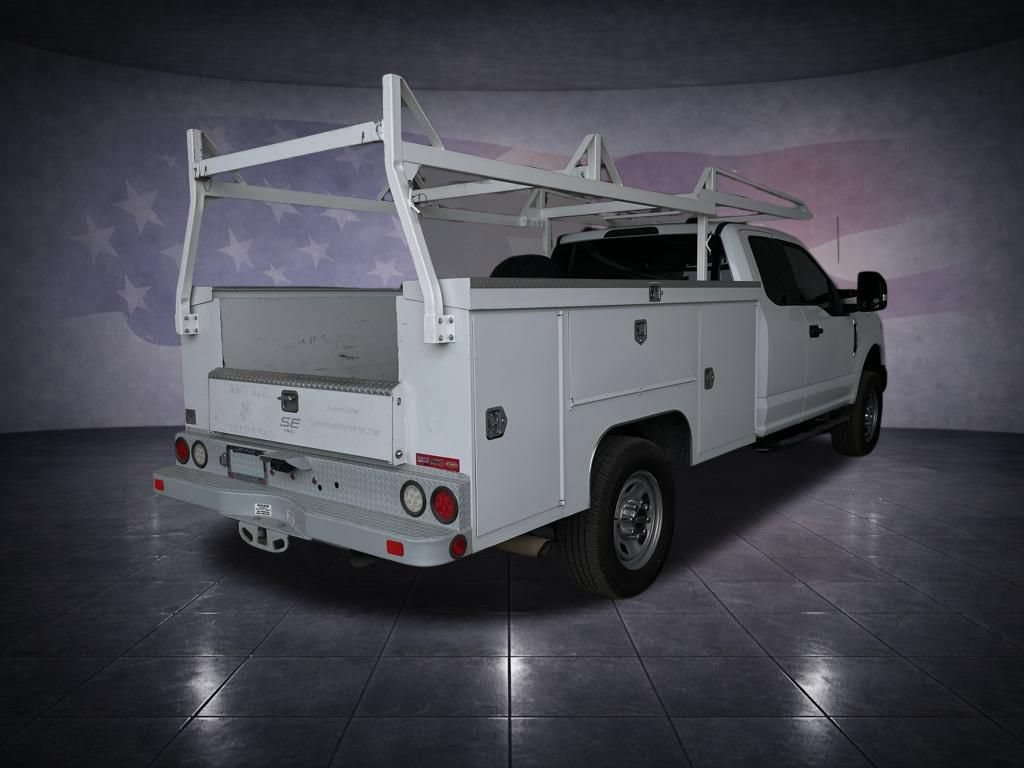 Used 2022 Ford F350 XL w/ Power Equipment Group AWD/4WD image 5