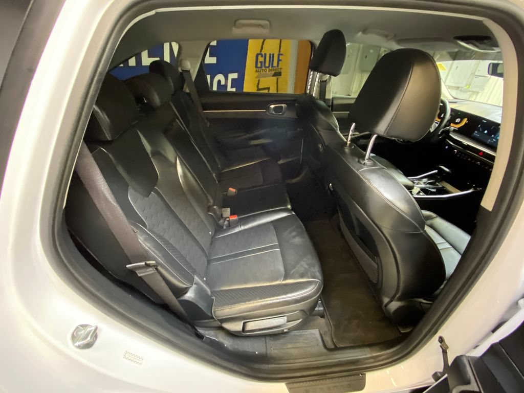 Used 2025 Kia Sorento S AWD/4WD image 28