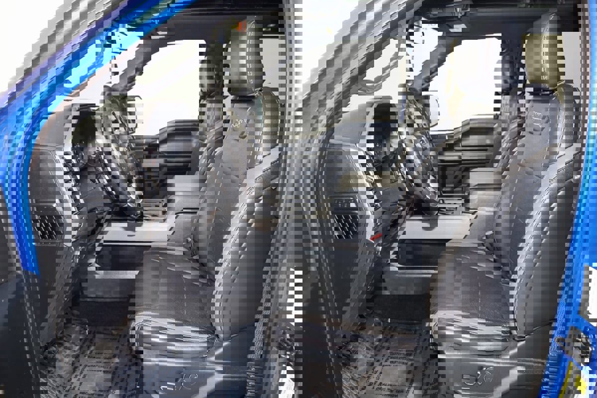 Used 2017 Ford F150 Raptor w/ Equipment Group 801A Mid image 12