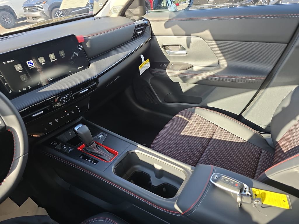 New 2026 Nissan Kicks SR FWD image 28