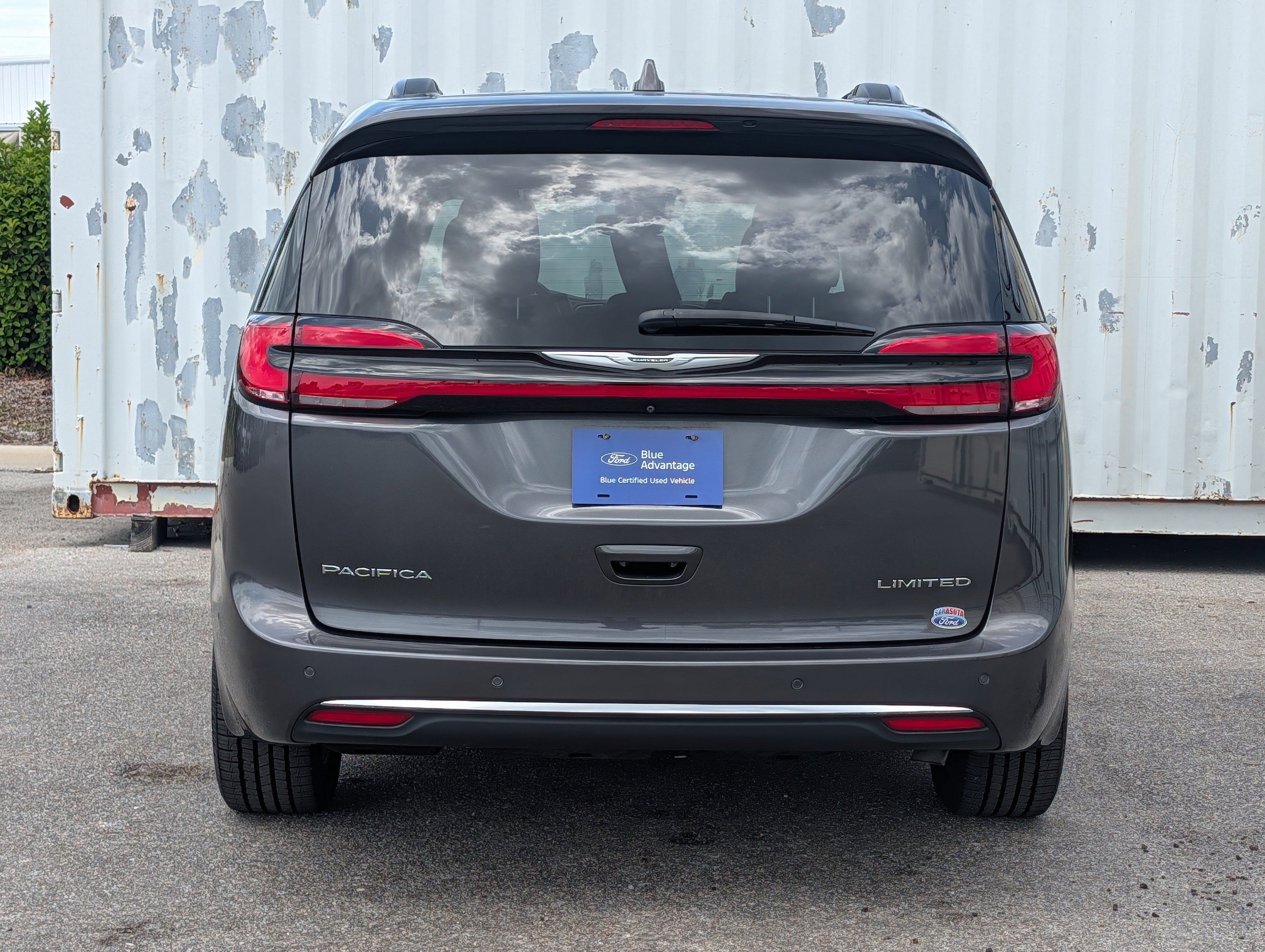 Used 2022 Chrysler Pacifica Limited FWD image 5