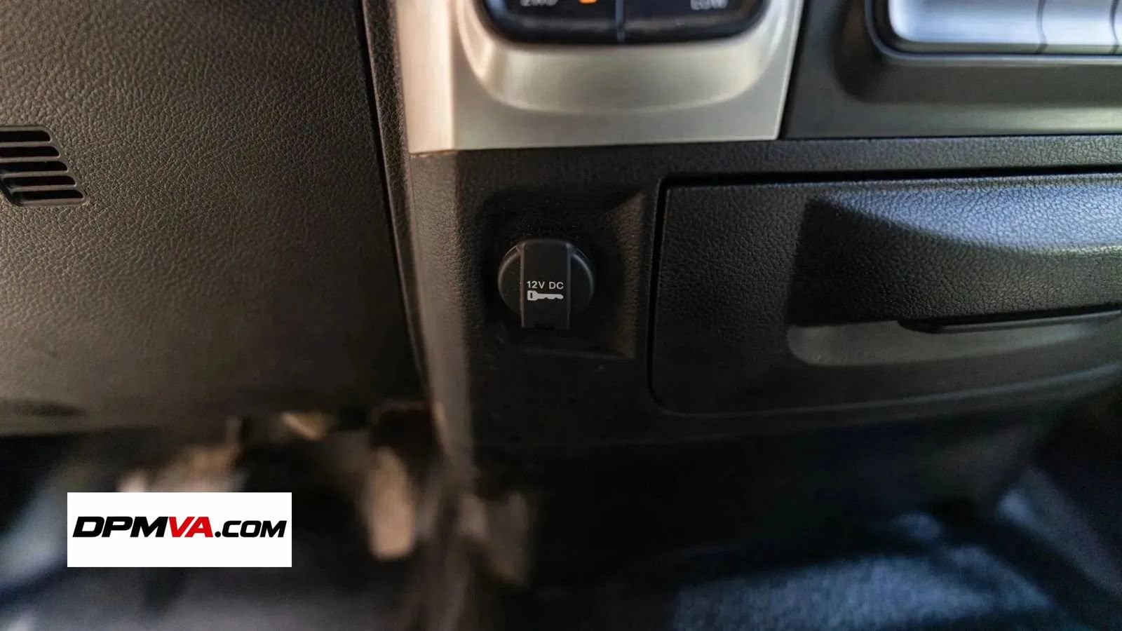 Used 2019 RAM 1500 Classic SLT w/ Protection Group AWD/4WD image 42