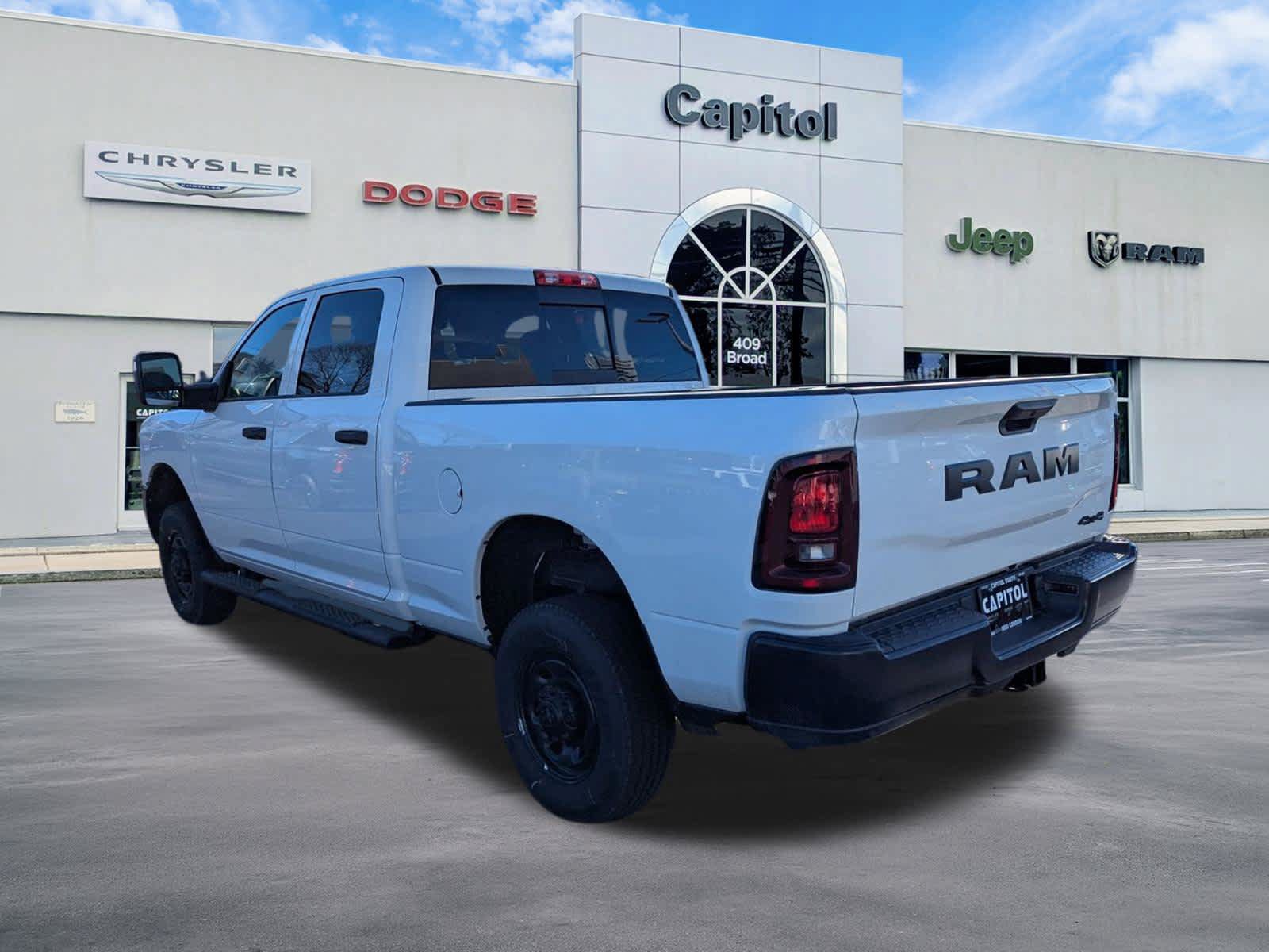 New 2026 RAM 2500 Tradesman AWD/4WD image 4