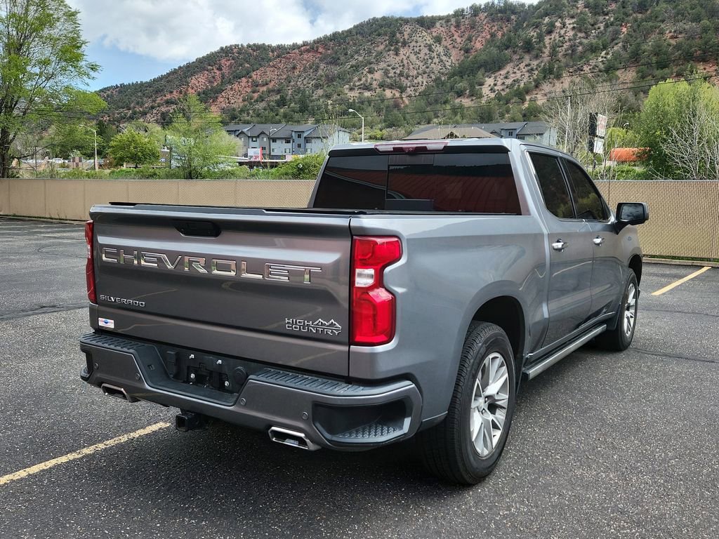 Used 2021 Chevrolet Silverado 1500 High Country w/ Technology Package AWD/4WD image 3