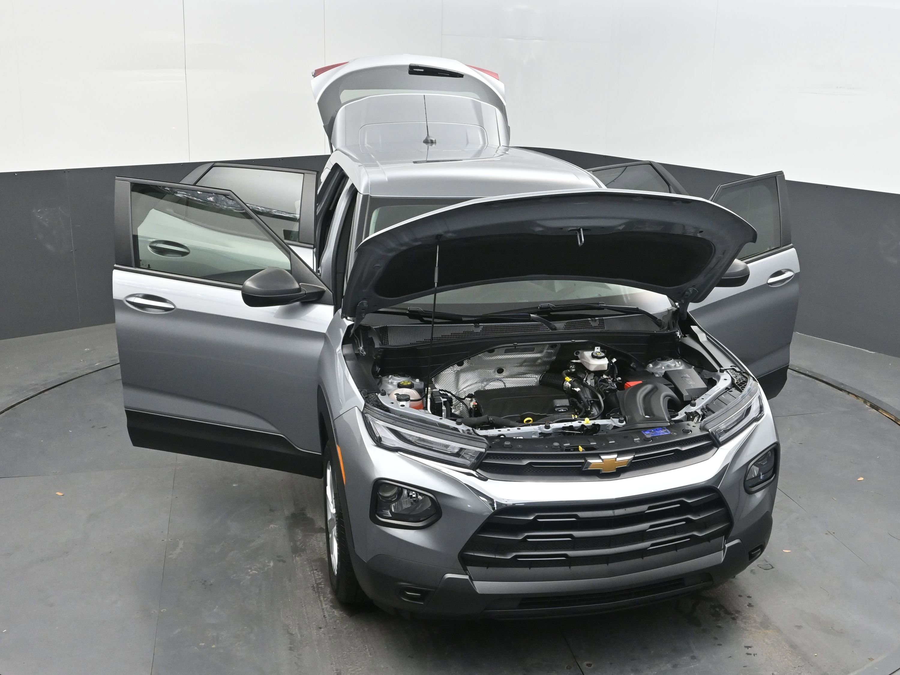 Used 2023 Chevrolet TrailBlazer LS FWD image 41
