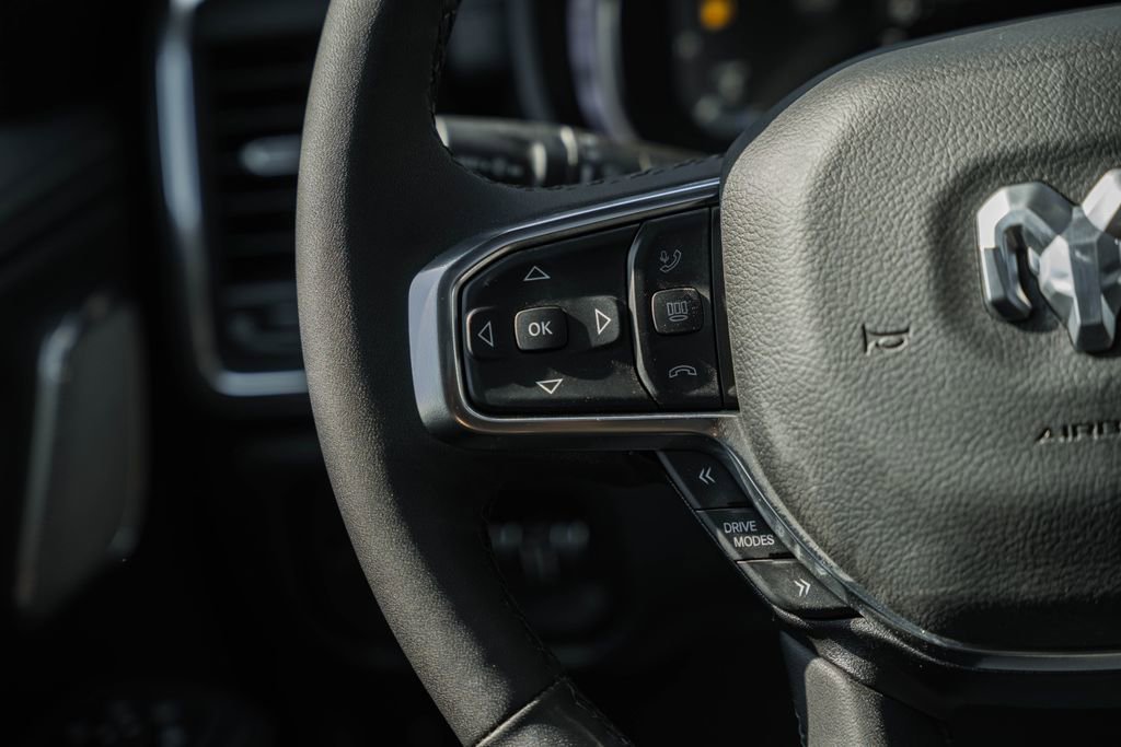 New 2026 RAM 1500 Laramie AWD/4WD image 33
