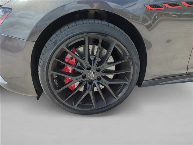 Used 2022 Maserati Ghibli Trofeo image 29