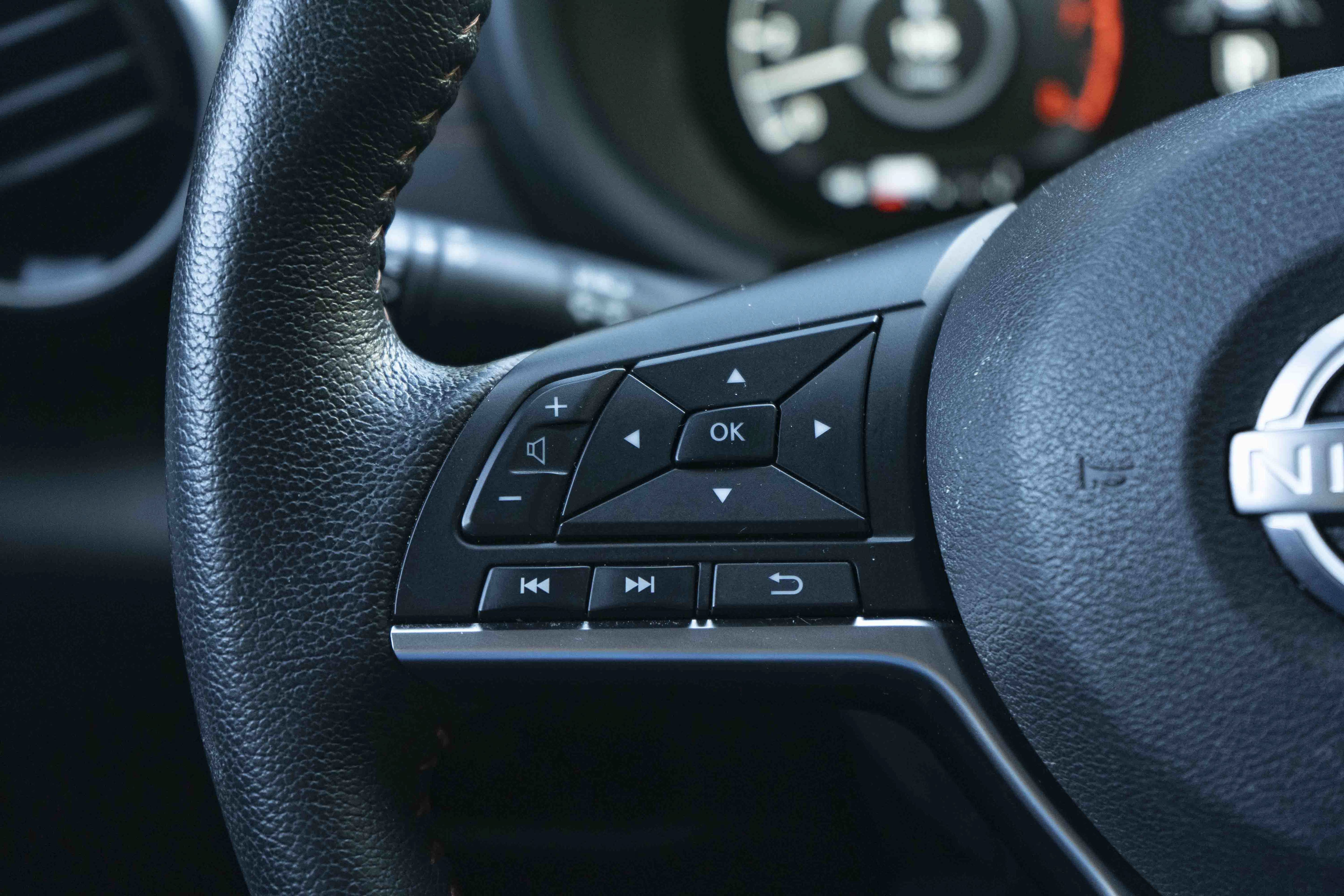 Used 2023 Nissan Kicks SR FWD image 20