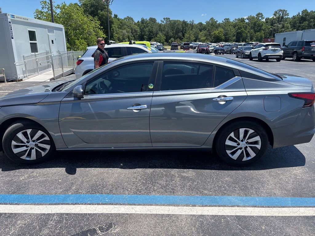 Certified 2020 Nissan Altima 2.5 S FWD image 4